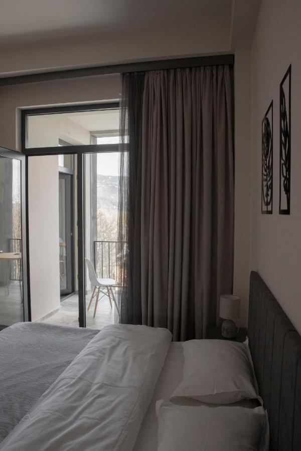 Monstera Leaf Appartment, Kechi House, 차그카조르 외부 사진