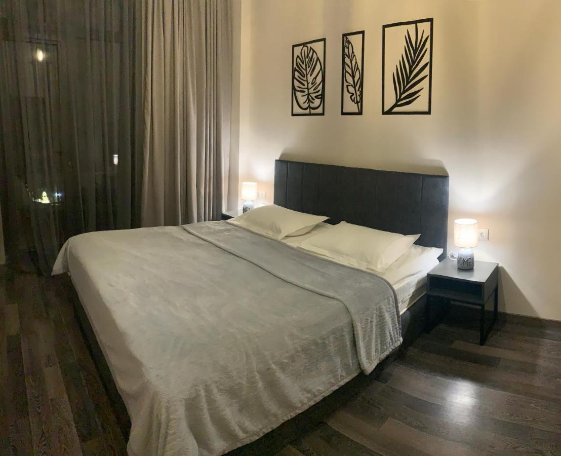 Monstera Leaf Appartment, Kechi House, 차그카조르 외부 사진